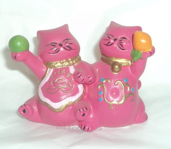 Manekineko rosa choque